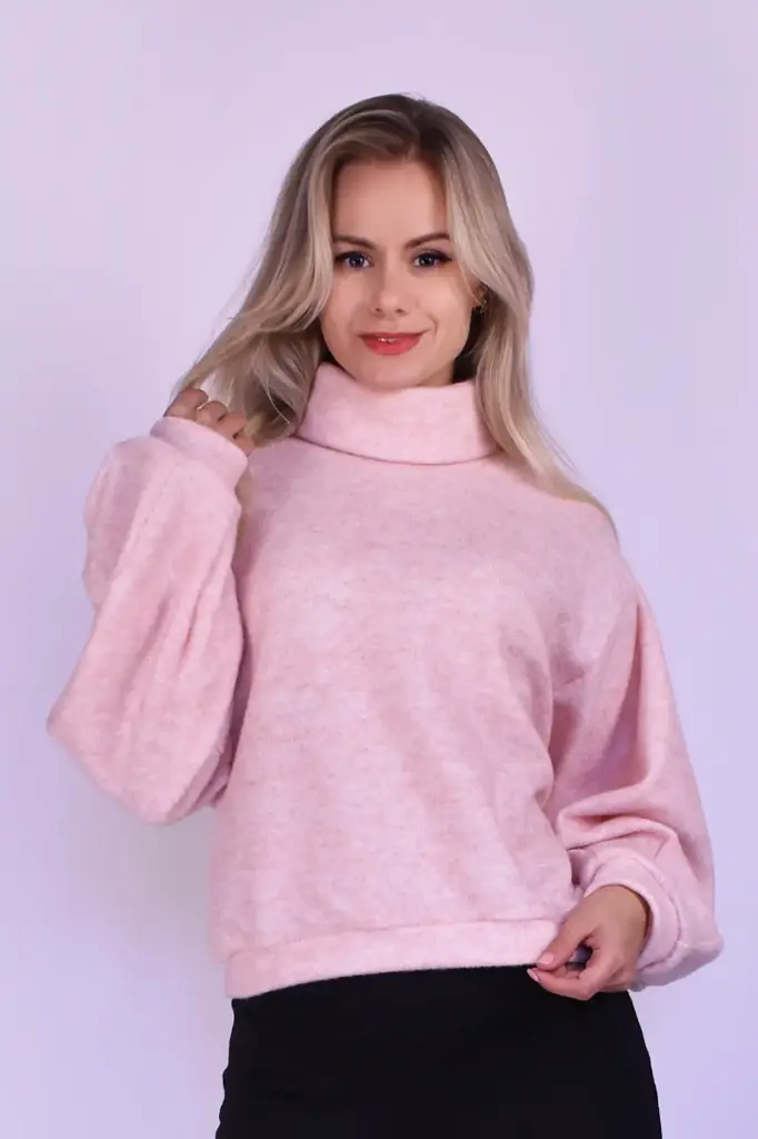 Różowy damski sweter oversize z prążkowanej angory, krótki fason, nr 503 